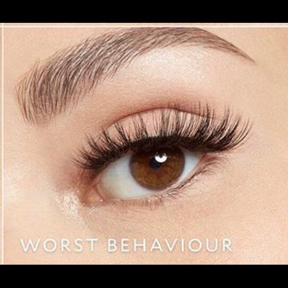 Velour Faux Mink Lashes - Worst Behaviour - Picture 2 of 3